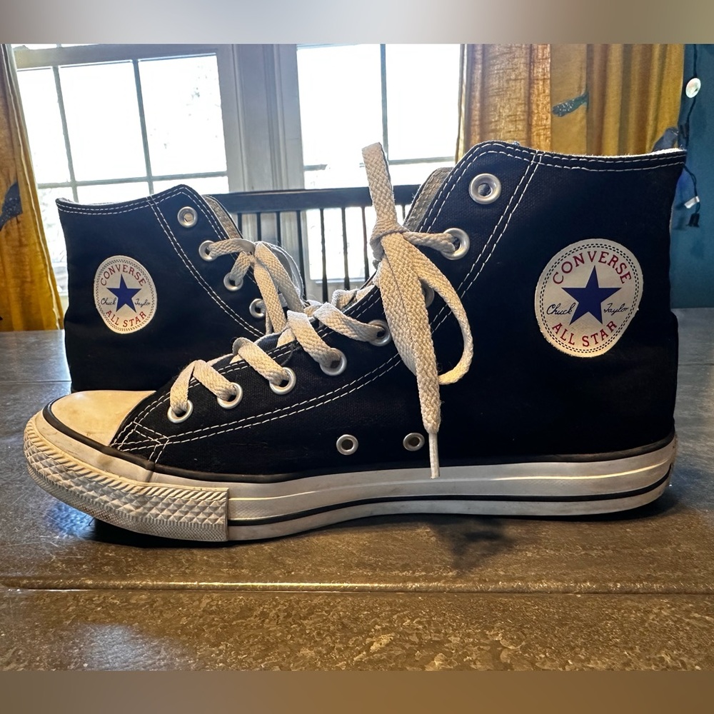 Converse Chuck Taylor High Top All Star Shoes Sneakers Black M9, W11 EUC
